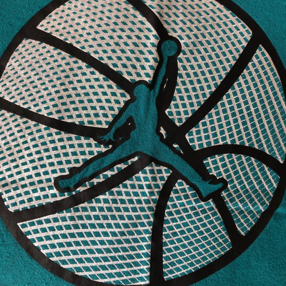 Air Jordan Graphic Tee - Picture 2 of 3